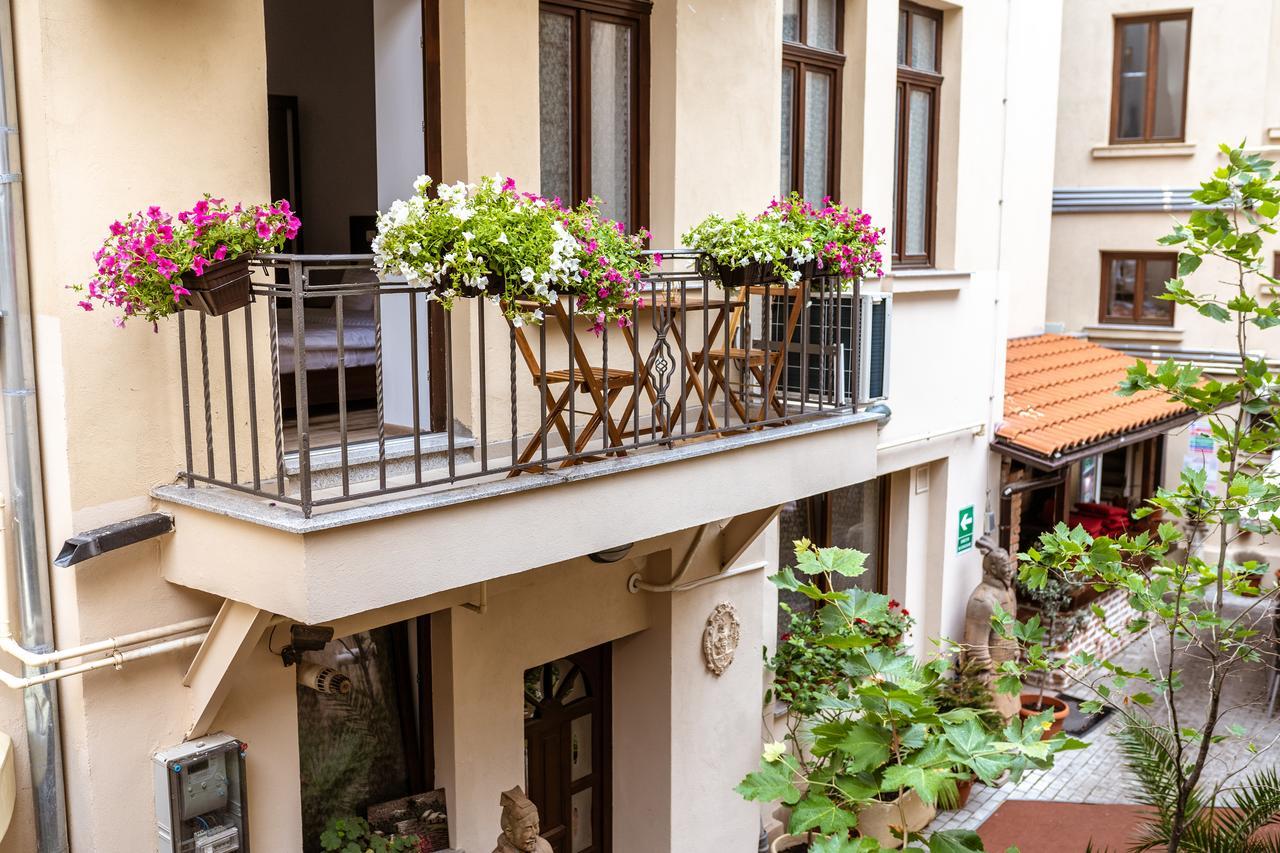 Bucharest Boutique By Jullie Aparthotel Exterior foto